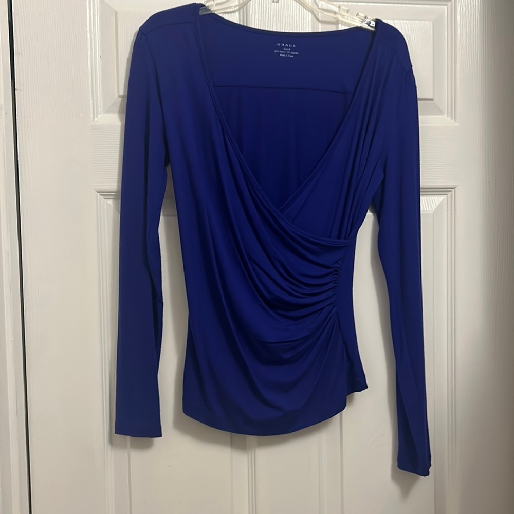 Grace, long sleeve top, V neck, rouched at one side